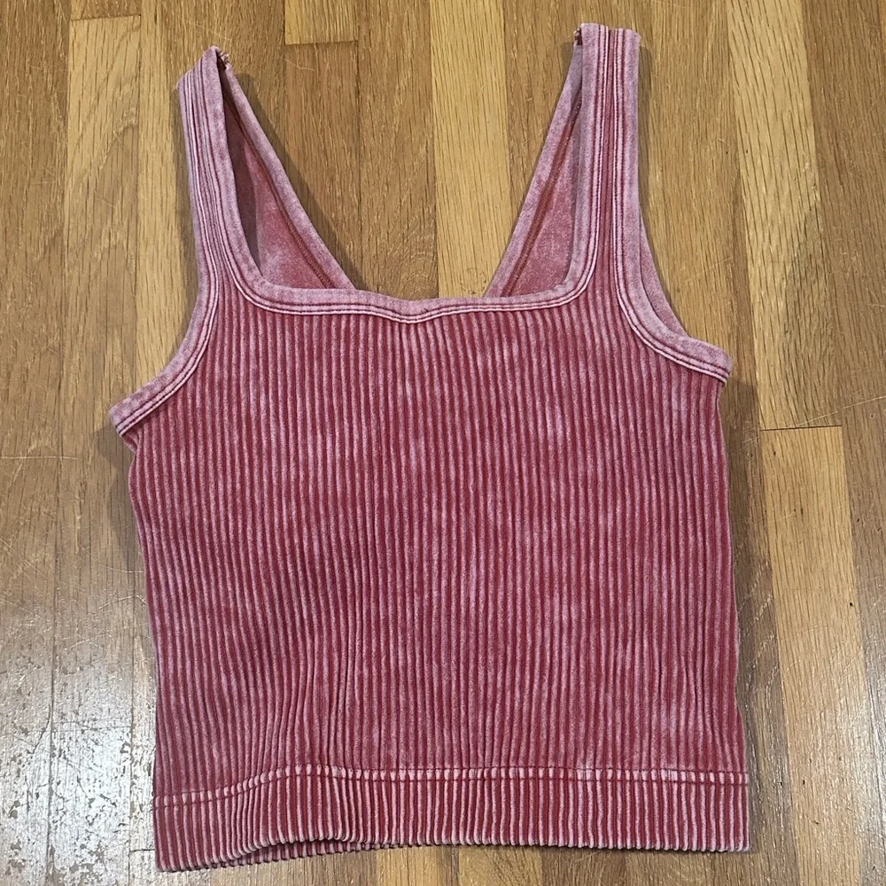 *last chance* Zenana | Women's Deep Red Striped Crop Tank Top - Picture 9 of 11